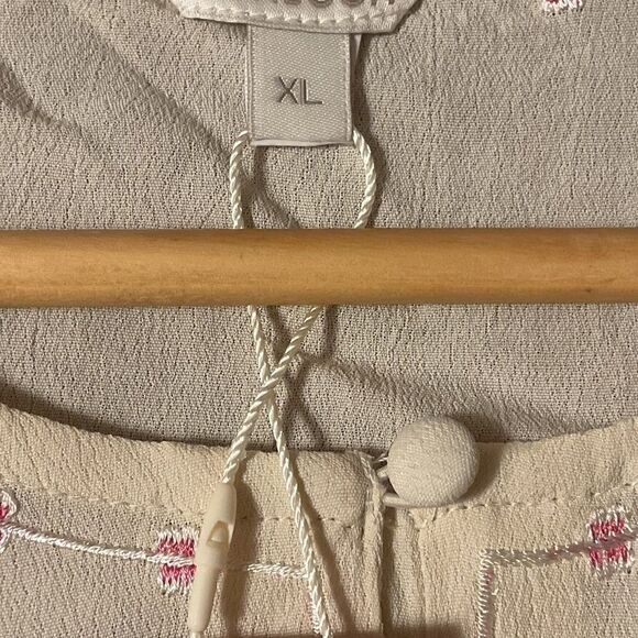 NWT Monsoon TOBY embroidered top in sustainable viscose ivory SIZE US XL - Picture 5 of 14